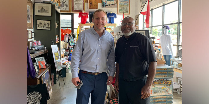 Bart-Siniard-William-Hampton