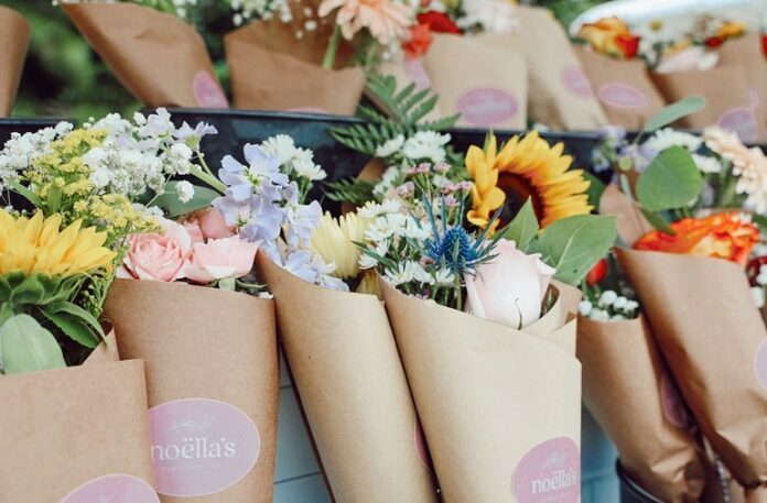 271308783_247405910842809_1951299388724300234_n Noella's Flowers