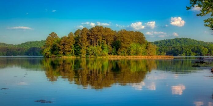lake-guntersville-gb74cd43b7_1920-e1647348350590-1024x512
