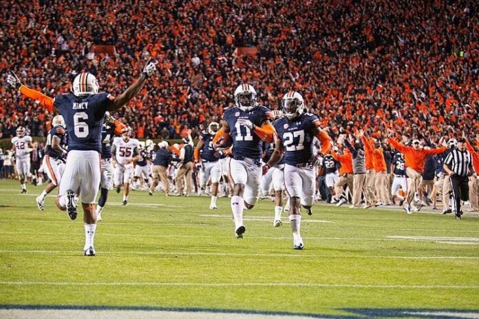 auburn kick six Auburn players celebrate a win at the 2013 Iron Bowl