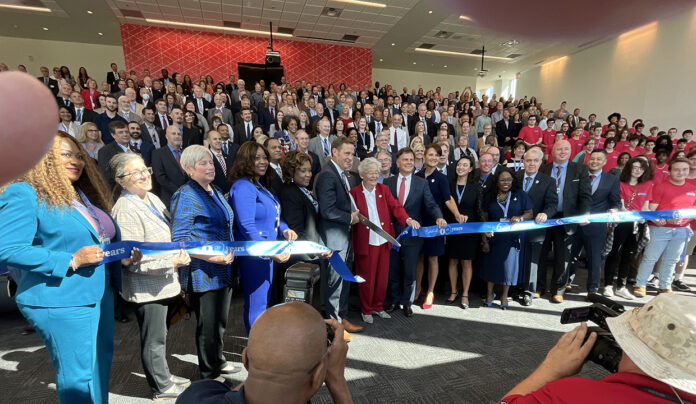 ASCTE ribbon-cutting