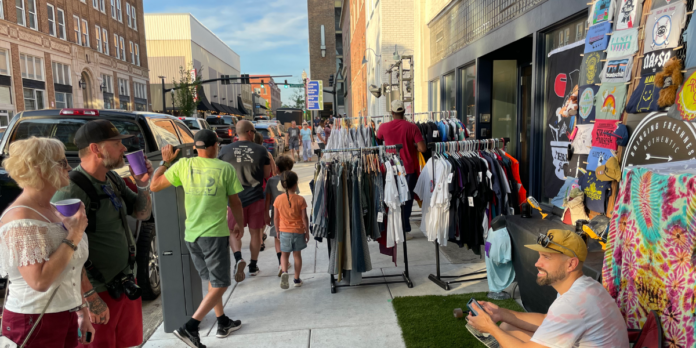 Downtown Huntsville Night Market at Chandelier Alley