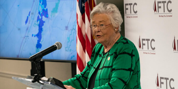 Governor-Kay-Ivey-Broadband-Expansion-Press-Conference-3