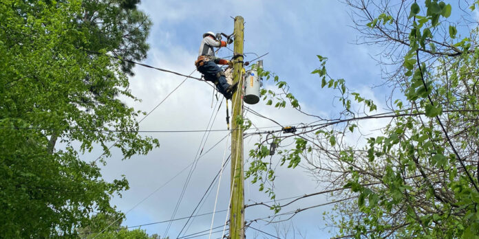 Huntsville-Utilites-Storm-Power-Outage-4
