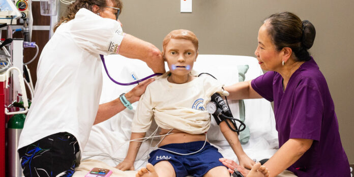 Pediatric-Simulator-UAH_Nursing_HAL2
