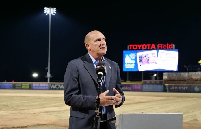 Mayor Finley Celebrate Madison