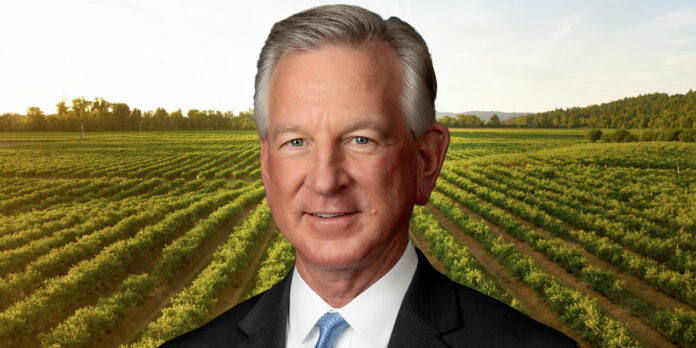 Tommy-Tuberville-Farm-Agriculture-Livestock-696x348